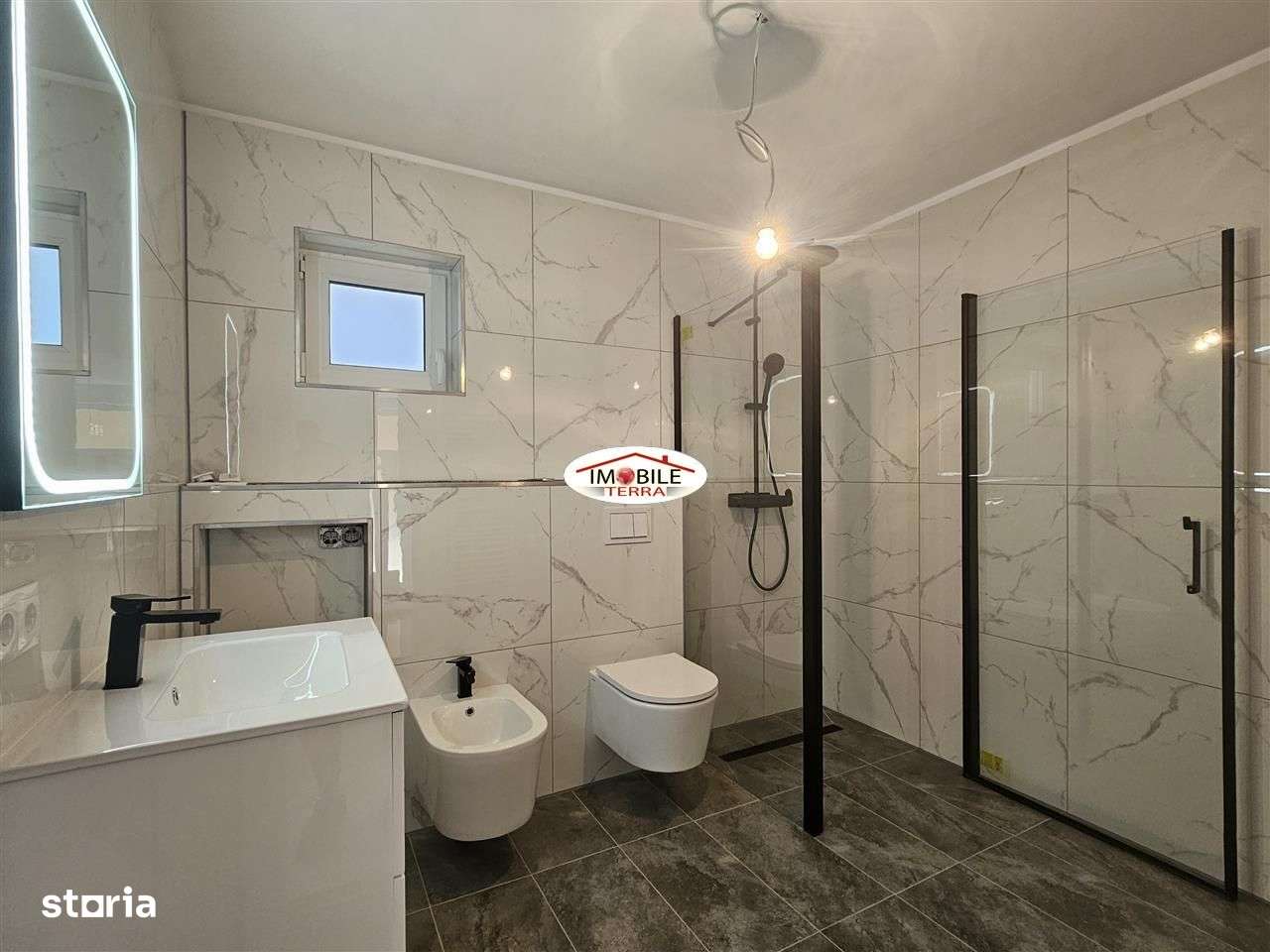 Casa noua la cheie la Sura Mare-11