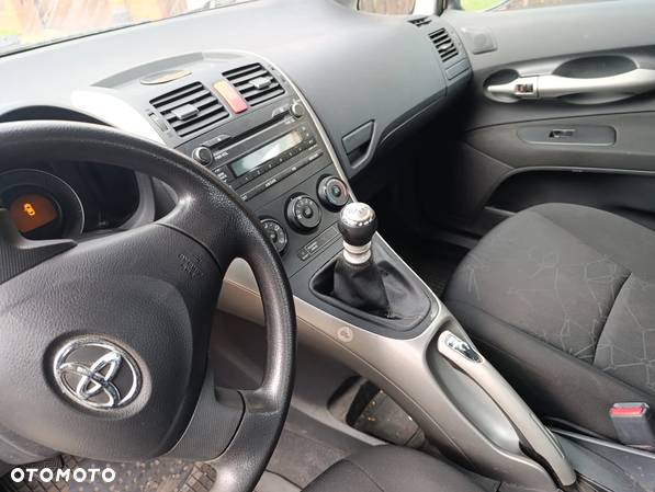 Toyota Auris 1.33 VVT-i Terra - 5