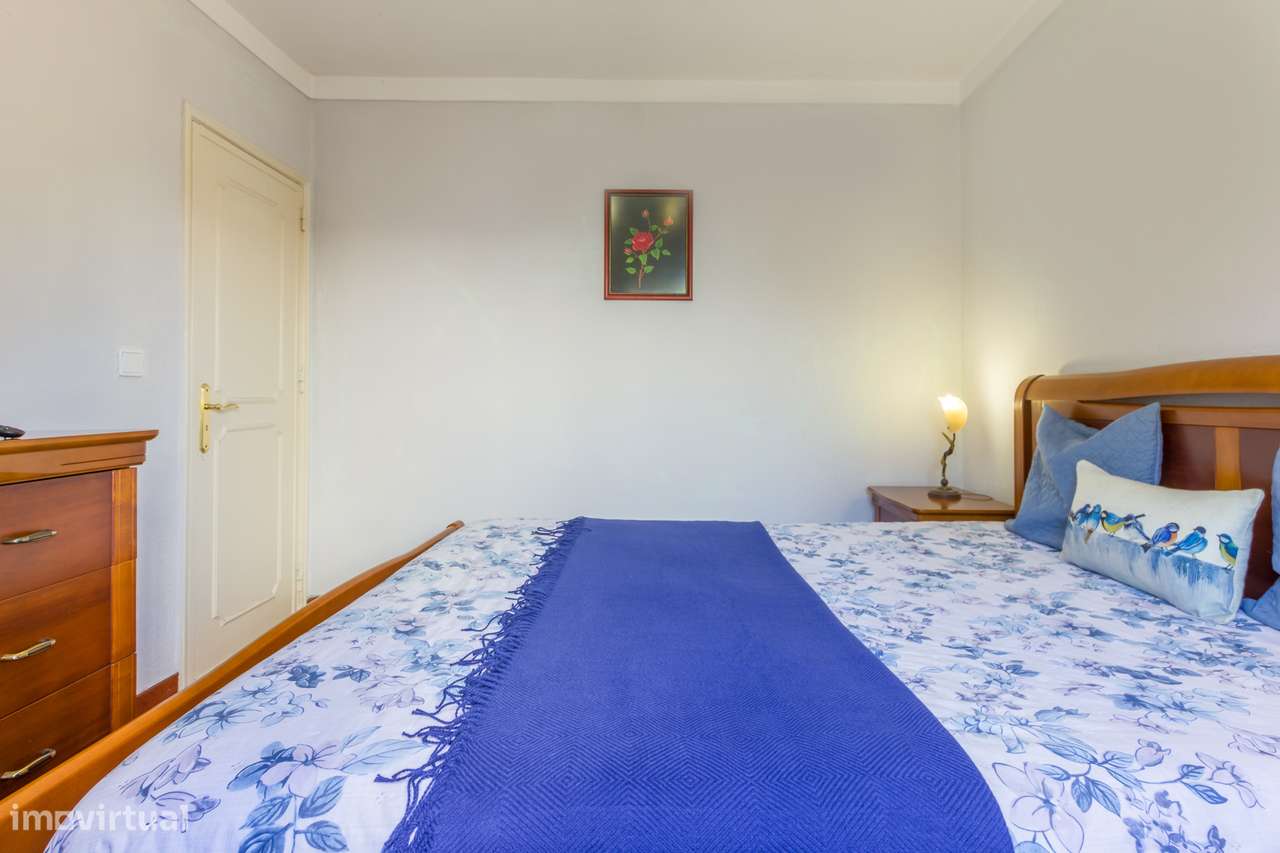 Moradia T2 com piscina e com Anexo T1 em Fernão Ferro, Seixal-19