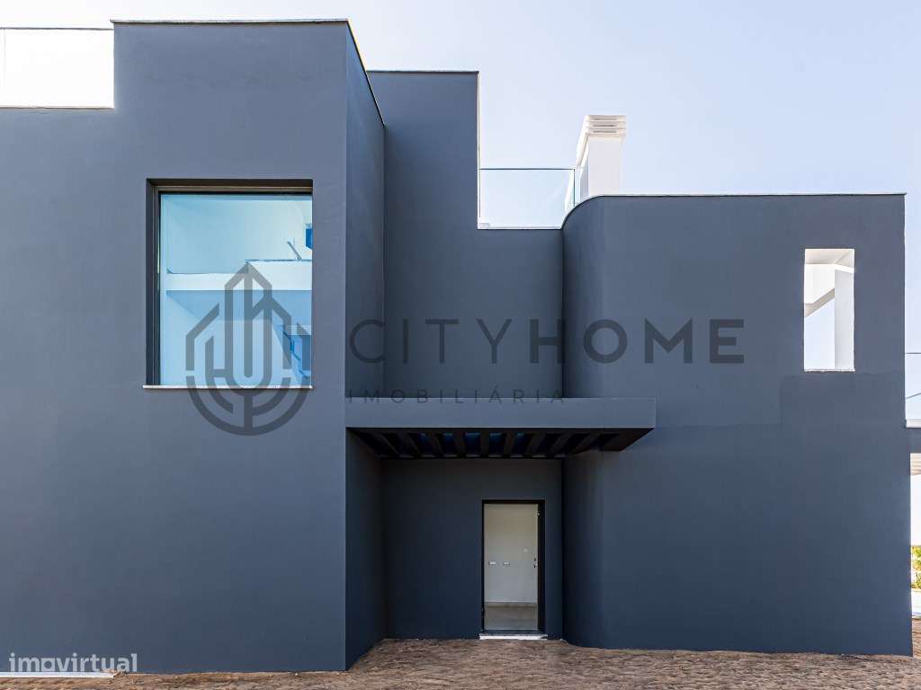 Moradia T4 isolada com piscina, cave e vista mar - Grande imagem: 5/52