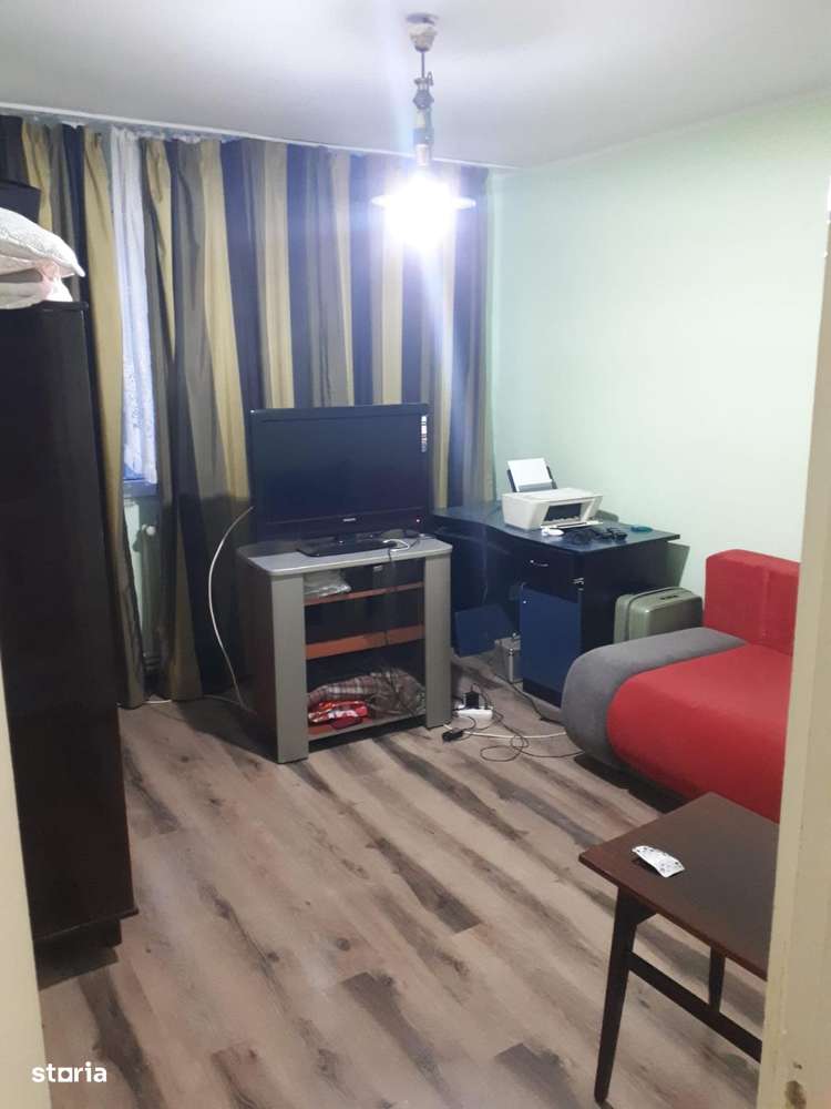 Apartament 2 camere Tiglina3 parter/4 ,centrala ,Balcon 52 000 euro-2