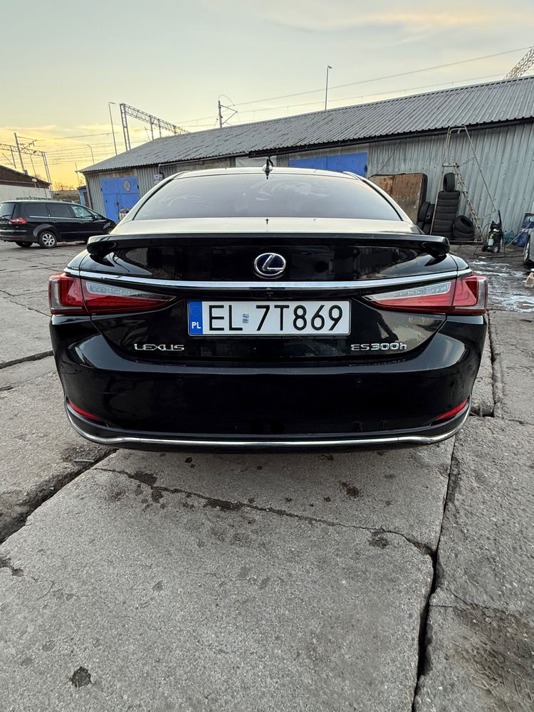 Lexus ES 300h Business Edition 2020