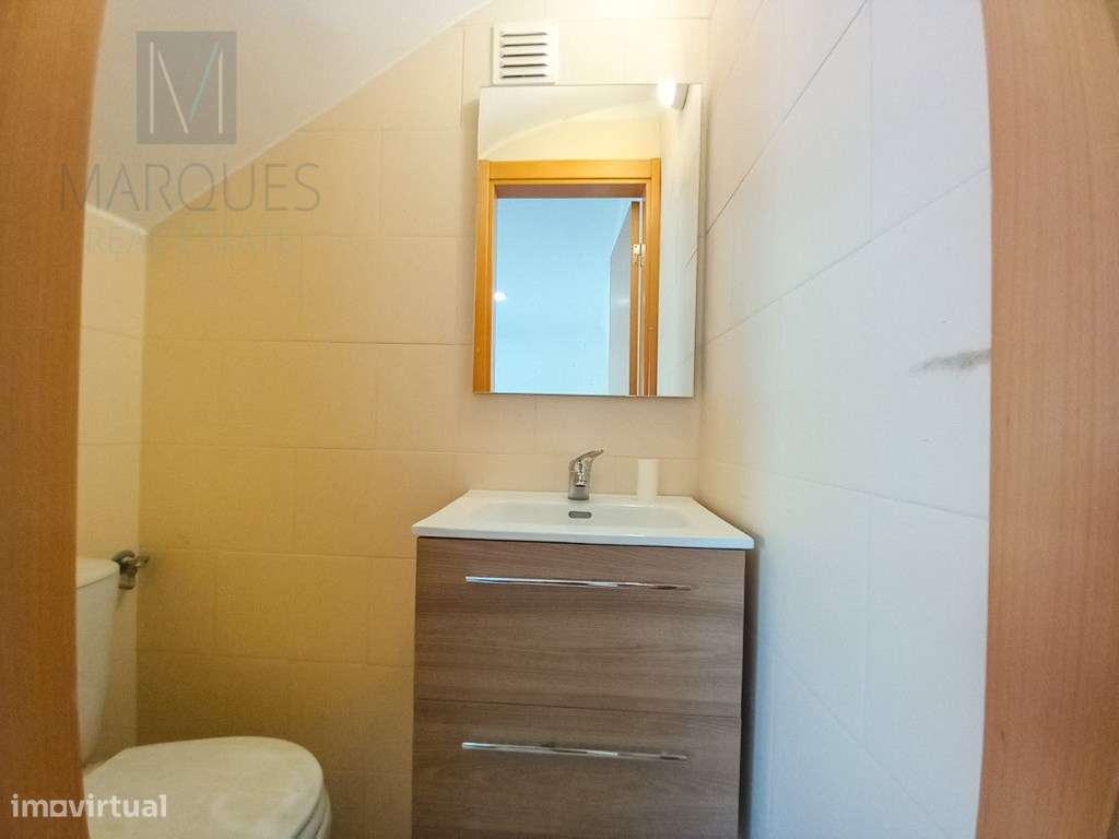 Moradia T5 Remodelada em Madorna - Cascais - Grande imagem: 5/38