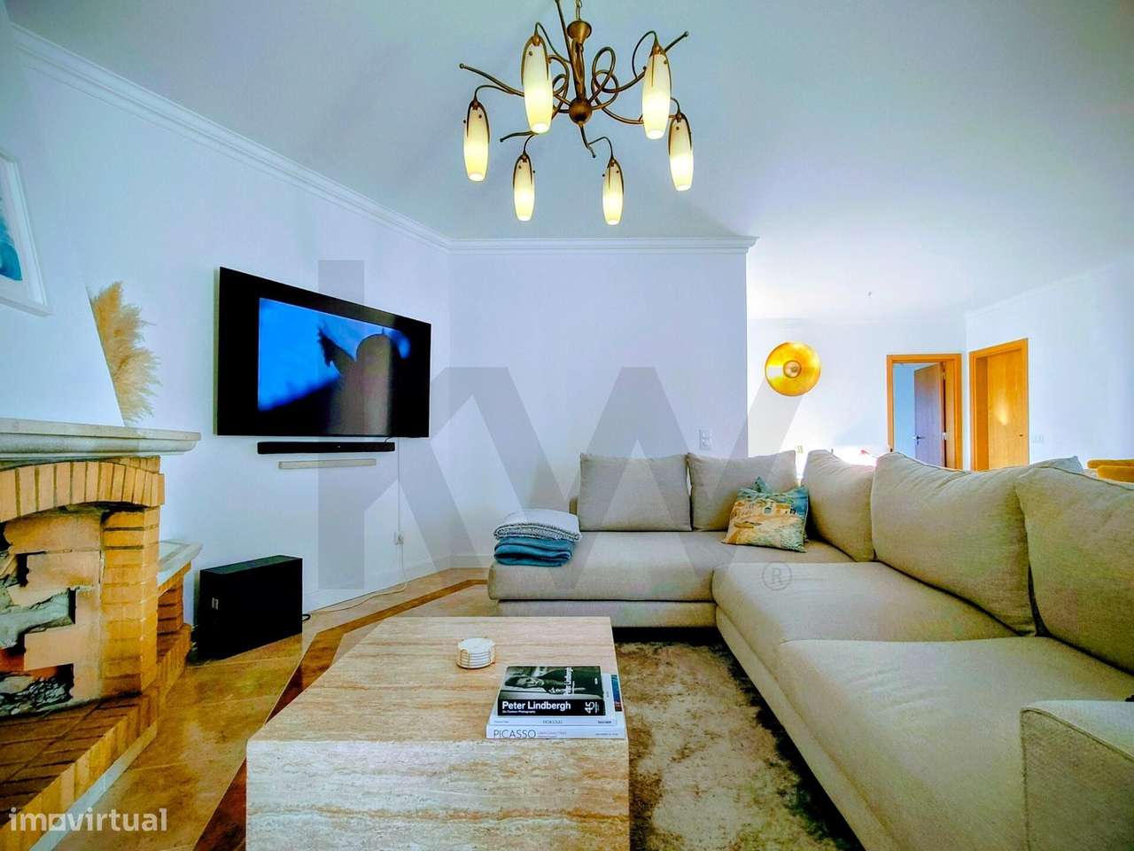 Moradia T4 Renovada em Pinheiros de Marim, Olhão-1