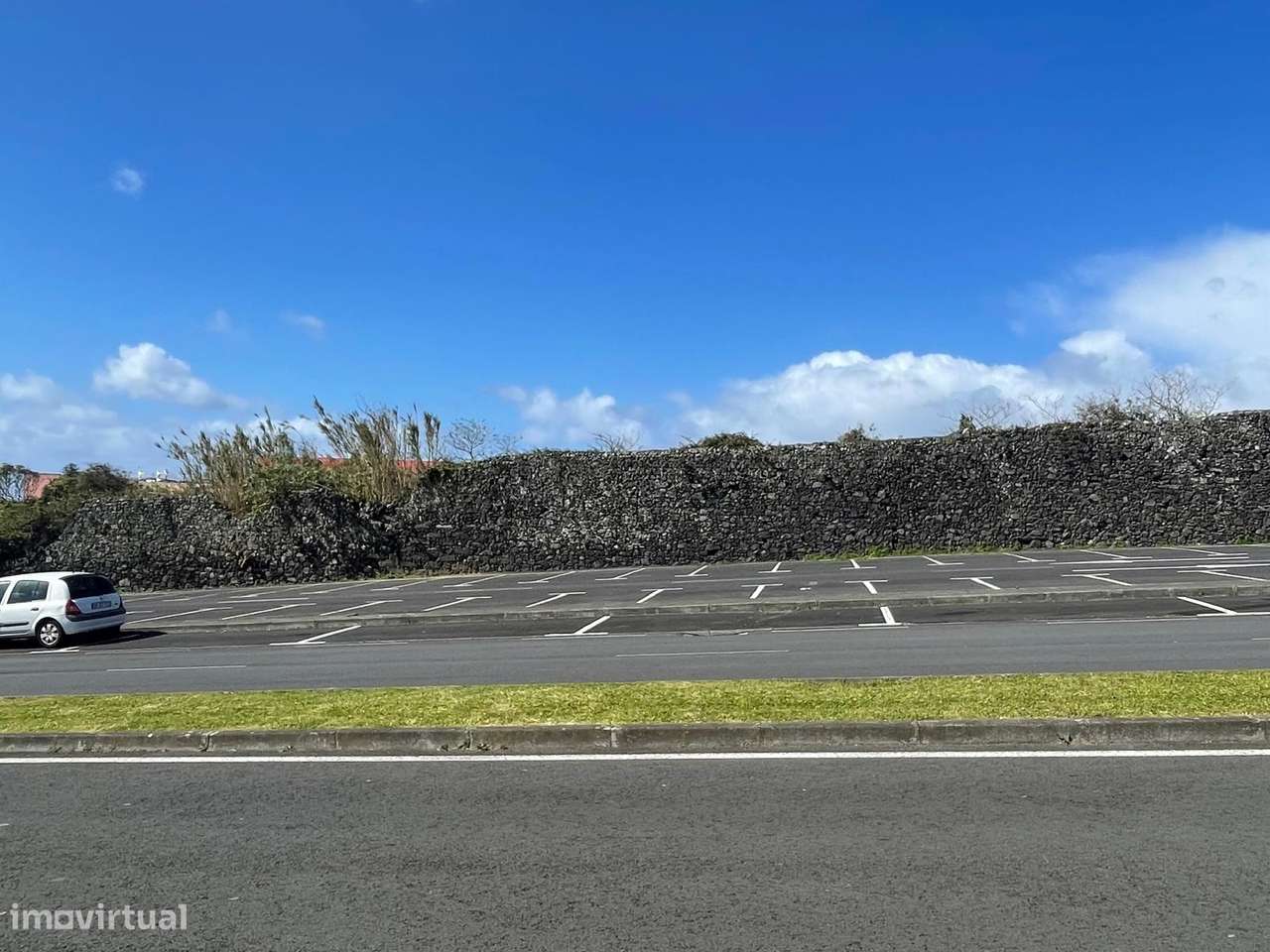 TERRENO URBANO EM PONTA DELGADA - Grande imagem: 2/7