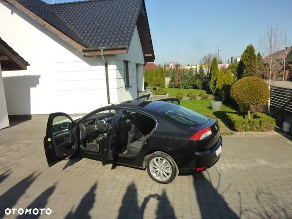 Renault Laguna 2.0 dCi Black Edition - 13