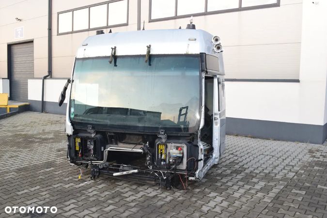 SZKIELET KABINA BEZ DRZWI MAN TGX TGA XXL - 1