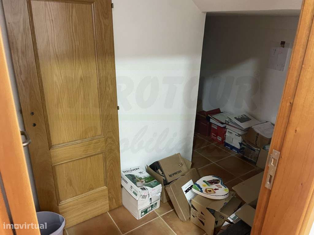 Venda conjunta de imóveis para atividade industrial com edifício e ...-20