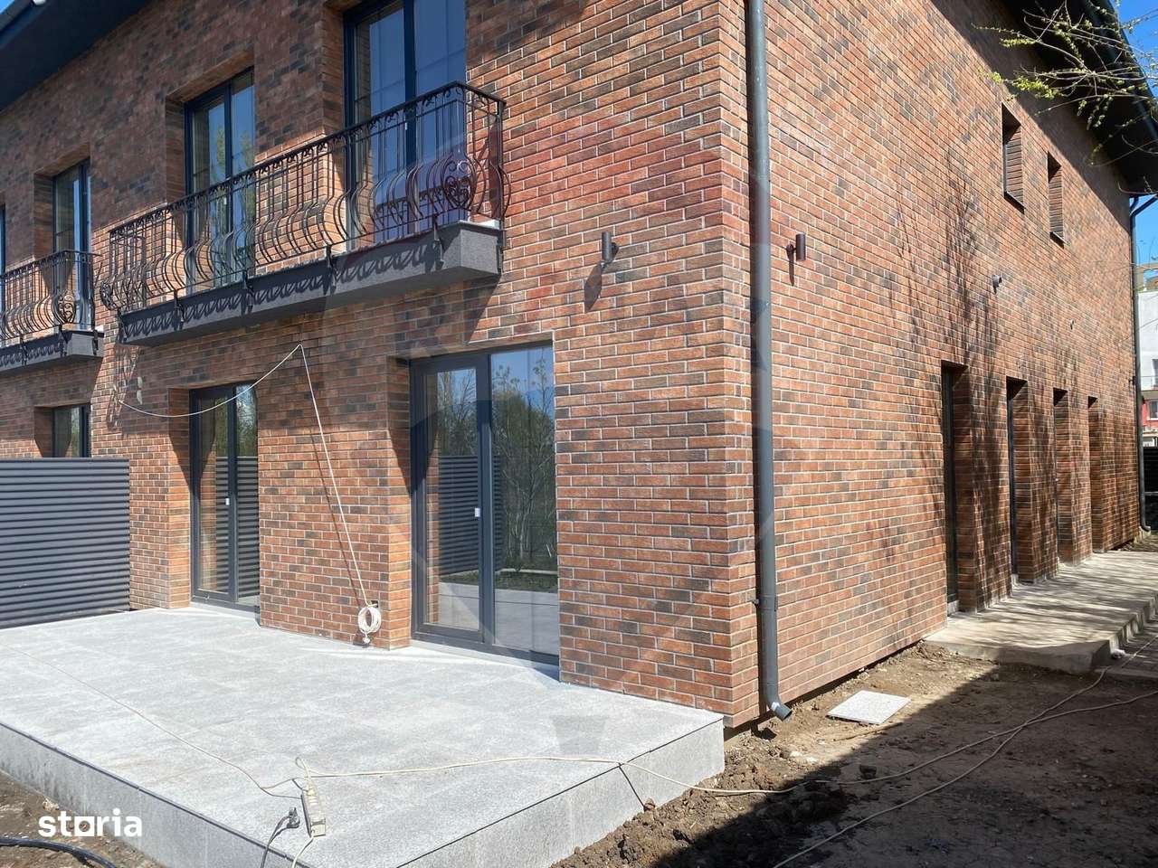 DE VANZARE Vila tip Quadruplex OTOPENI-13