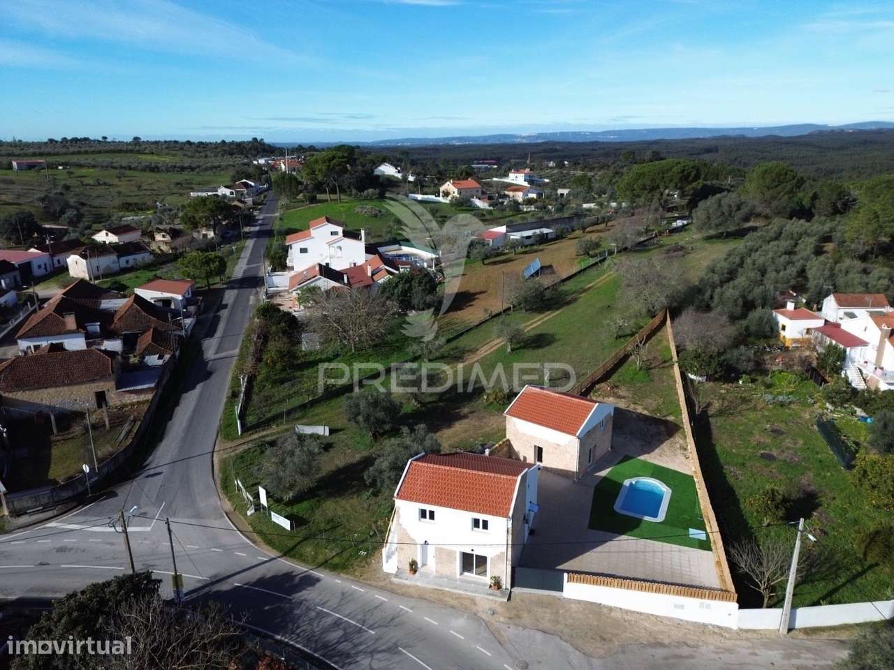 Moradia T3 Nova de Estilo Rústico-Contemporâneo com Anexo, Piscina... - Grande imagem: 3/40