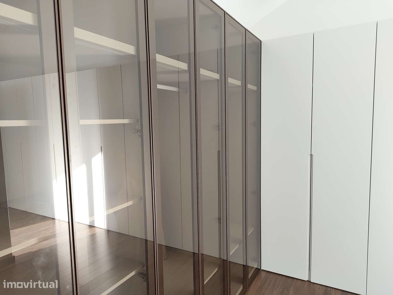 MORADIA NOVA com Piscina e Jardim - Junto ao Mar .-25