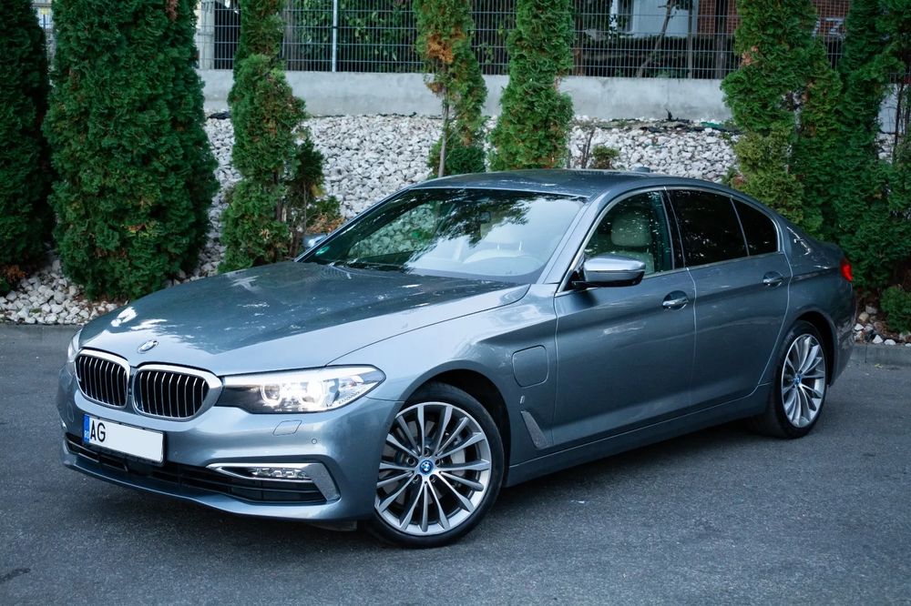 BMW 5 Series G30/G31 [2017 - 2023] 530e AT PHEV 2017