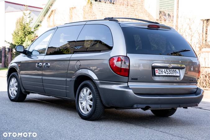 Chrysler Grand Voyager 2.8 CRD Limited S&G - 14