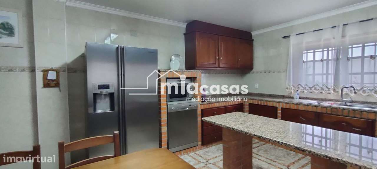 Moradia T4 - Zona de Oiã-5