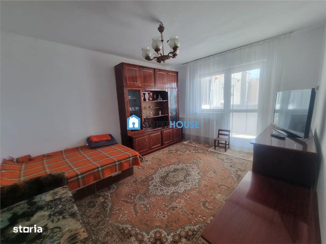 Apartament cu trei camere-0