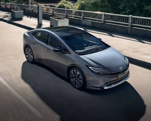 Toyota Prius V 2.0 Hybrid Executive 2025