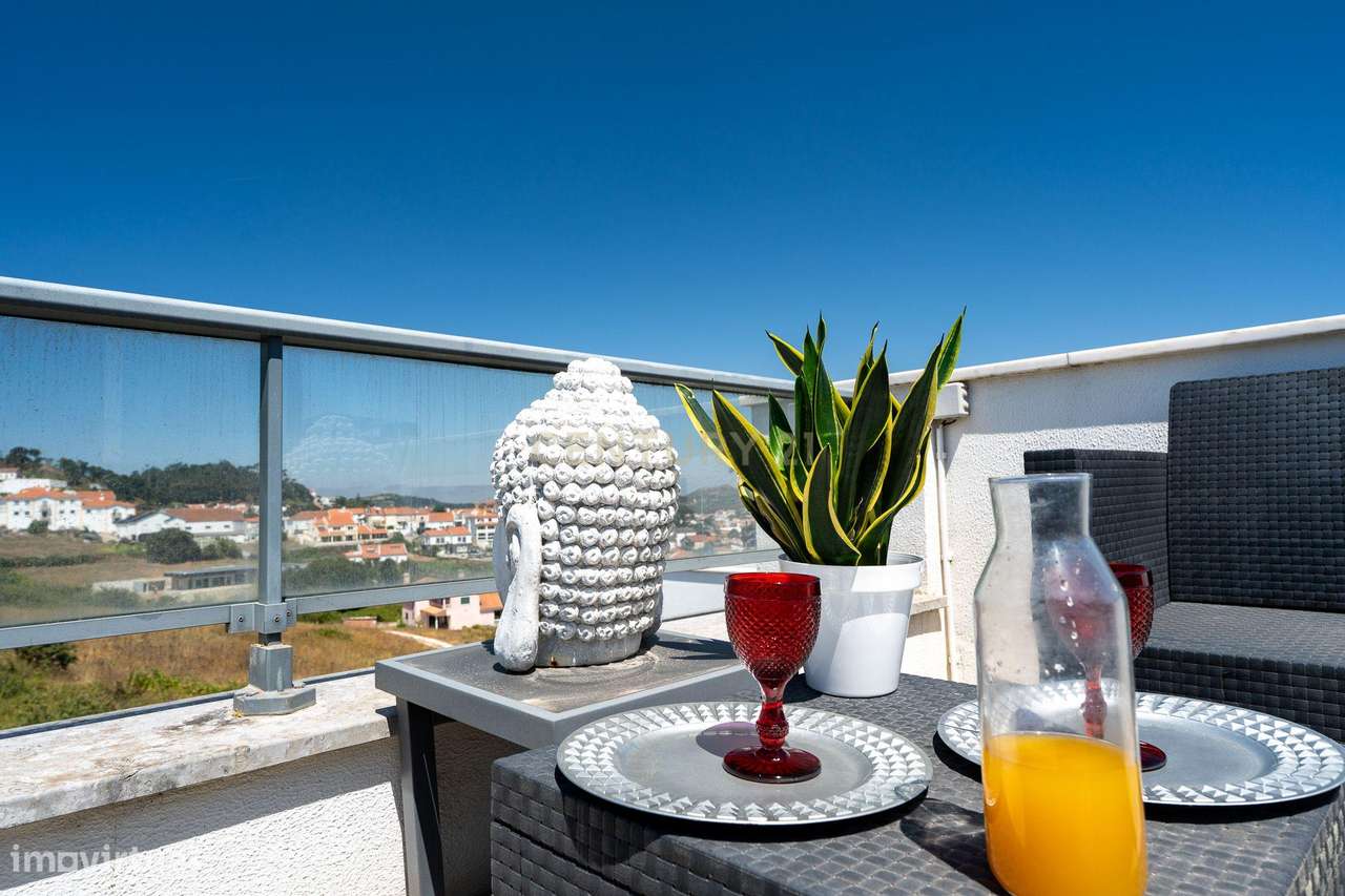 ** Moderna Moradia T4 c/ piscina e rooftop no condomínio privado "Vill-59