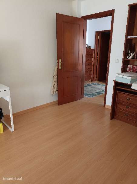 Moradia T4 grande por atualizar junto shopping, Cascais - Grande imagem: 4/9