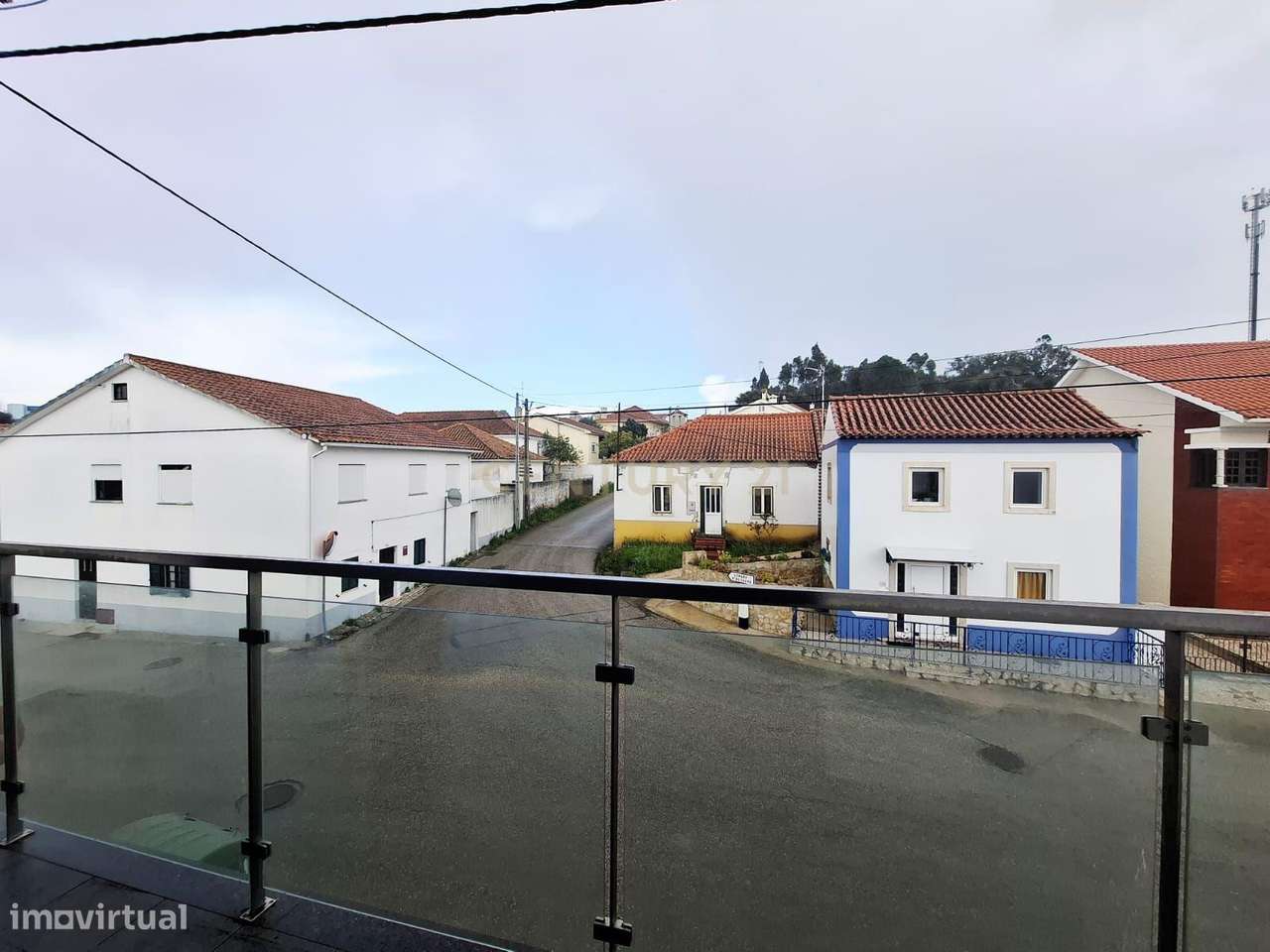 Café em Paço da Comenda com Acesso Direto e Espaço Aberto-9