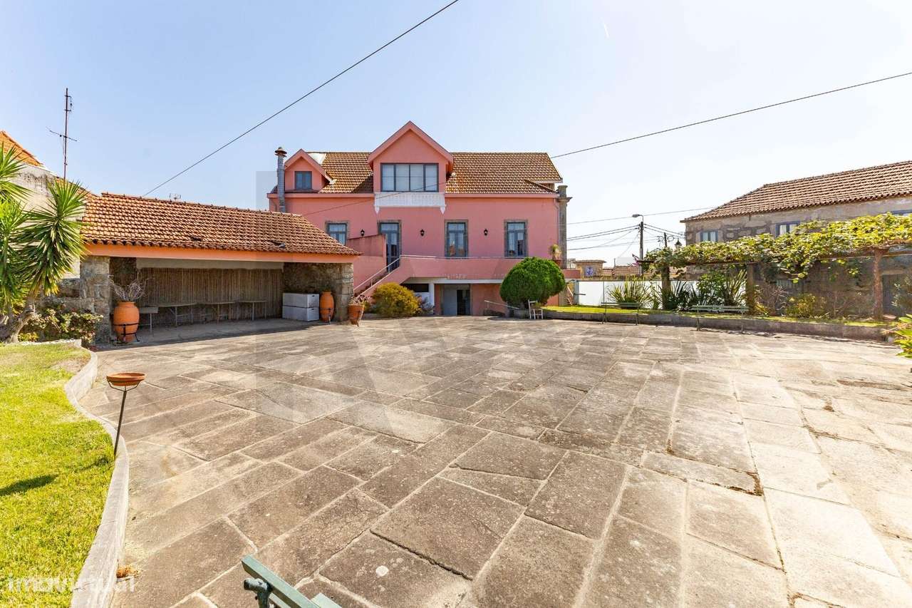 Quinta T3+2 com terreno e potencial de construção em Matosinhos-9