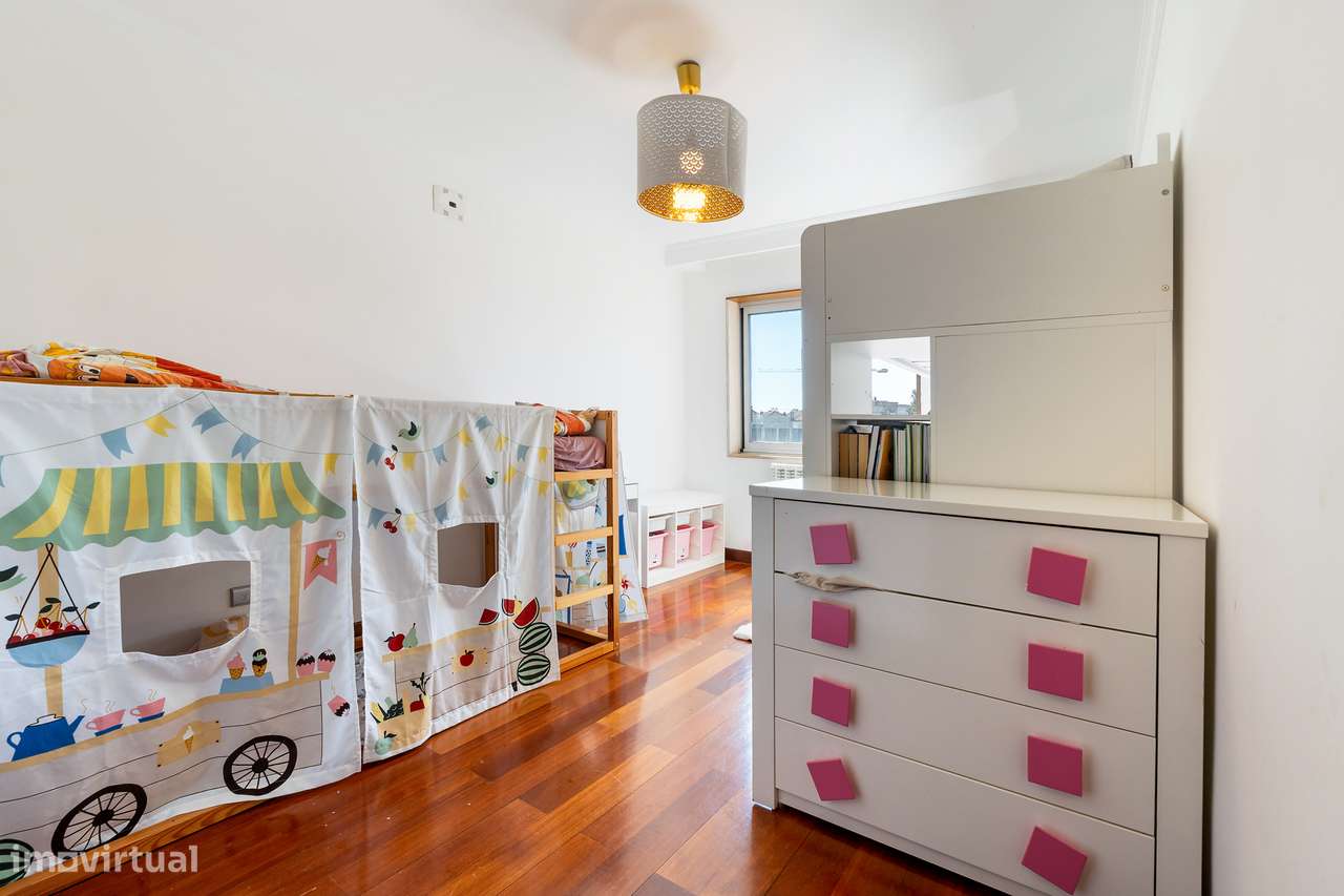 Apartamento t3 à venda na Rua Dom António Barroso, 268-14