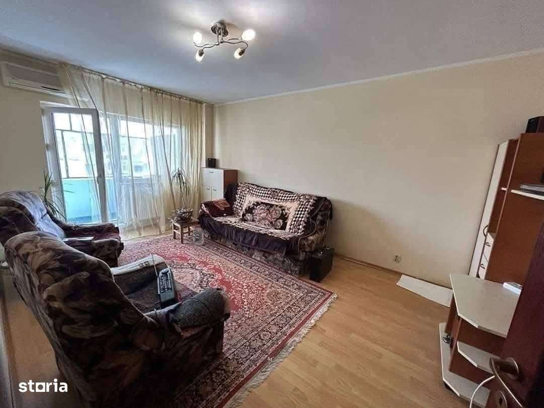 De vanzare 4 camere pe Bd Roman Musat, 2 bai, 2 balcoane, 65.000 euro-5