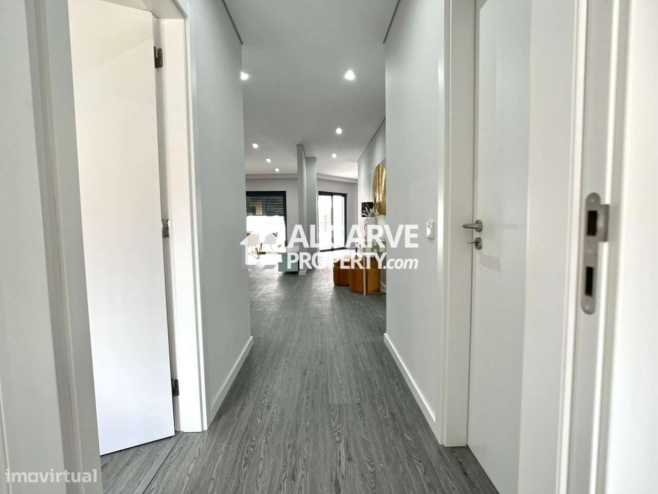 Apartamentos T3 em condomínio de arquitetura moderna com jardim perto-23