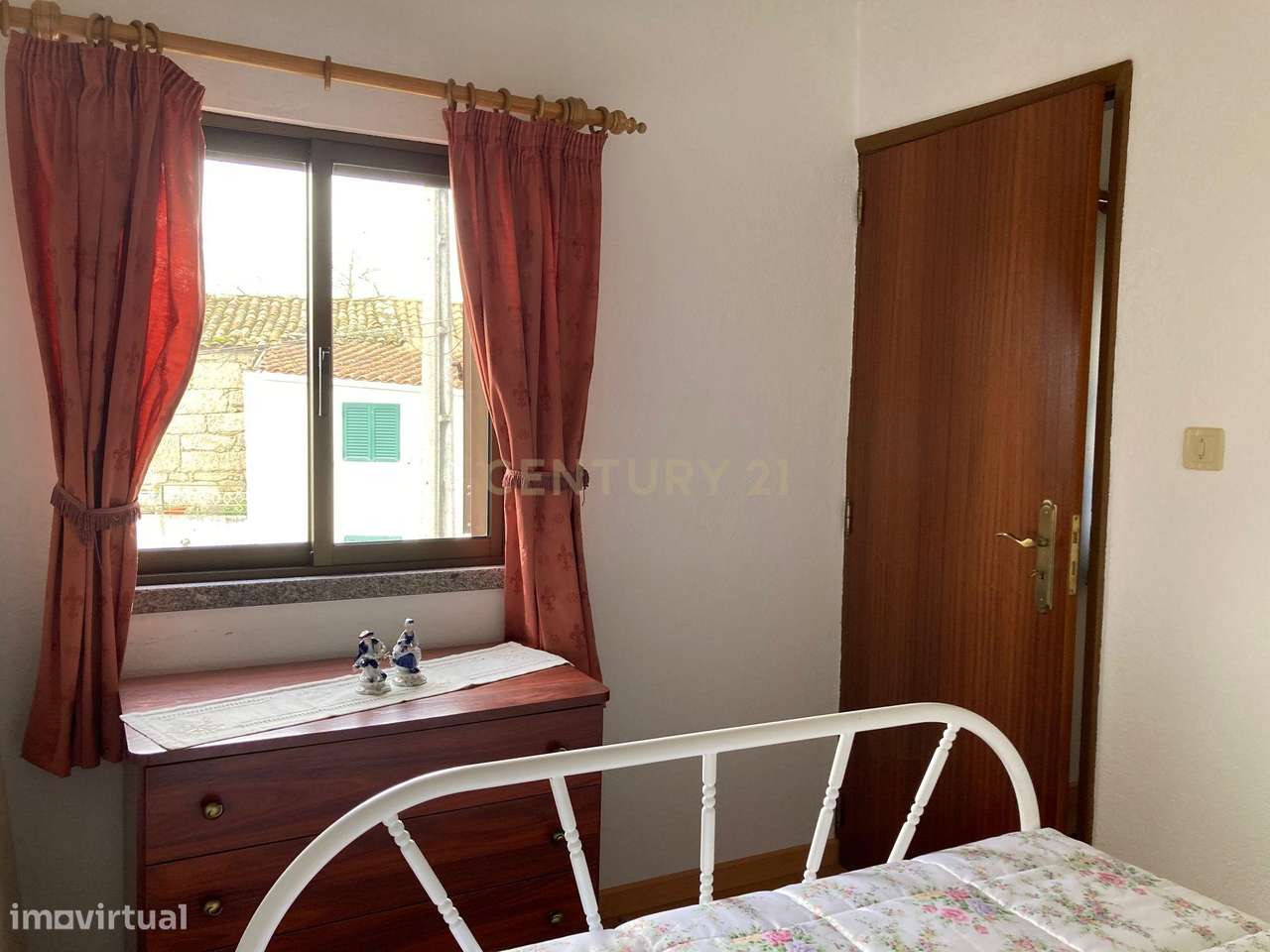 Moradia Isolada T2 em Pinzio - Pinhel - (Guarda) com garagem fechada - Grande imagem: 5/22