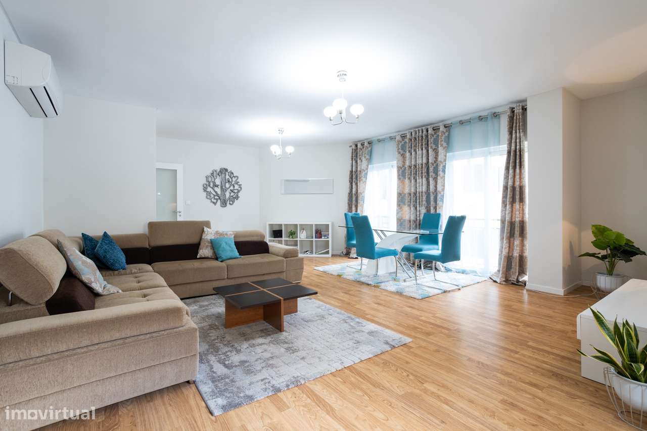 Apartamento T3 com 163 m², Box e Arrecadação-1