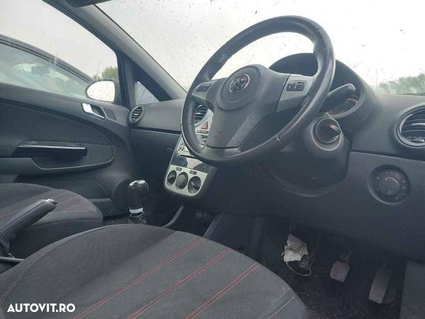 Aripa stanga spate Opel Corsa D 2009 HATCHBACK 1.4 i Z14XEP - 6