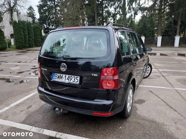 Volkswagen Touran 1.9 TDI DPF Highline - 21