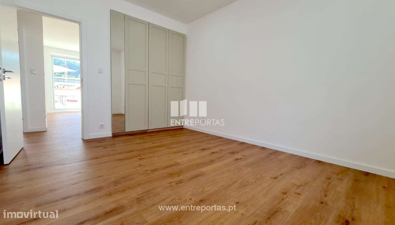 Venda de Apartamento T2 Renovado, Centro da Cidade, Viana do Castelo. - Grande imagem: 5/29