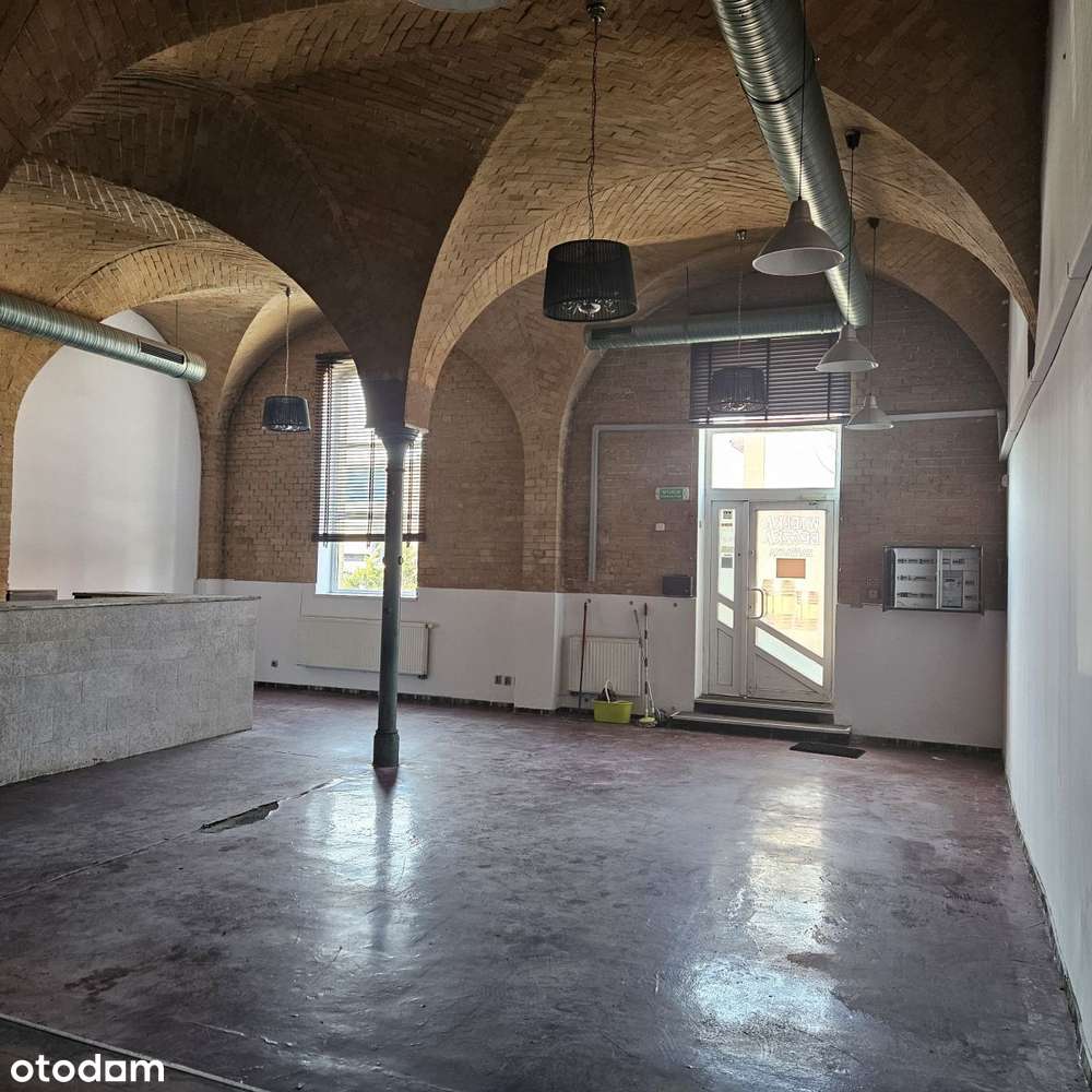 Kamienica w centrum miasta-6