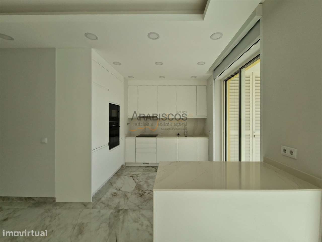 Apartamento T4 - Varandas com 46 m2 - Piscina - Ar Condicionado - Piso - Grande imagem: 4/21