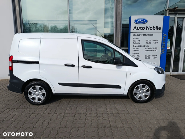 Ford Transit Courier - 4