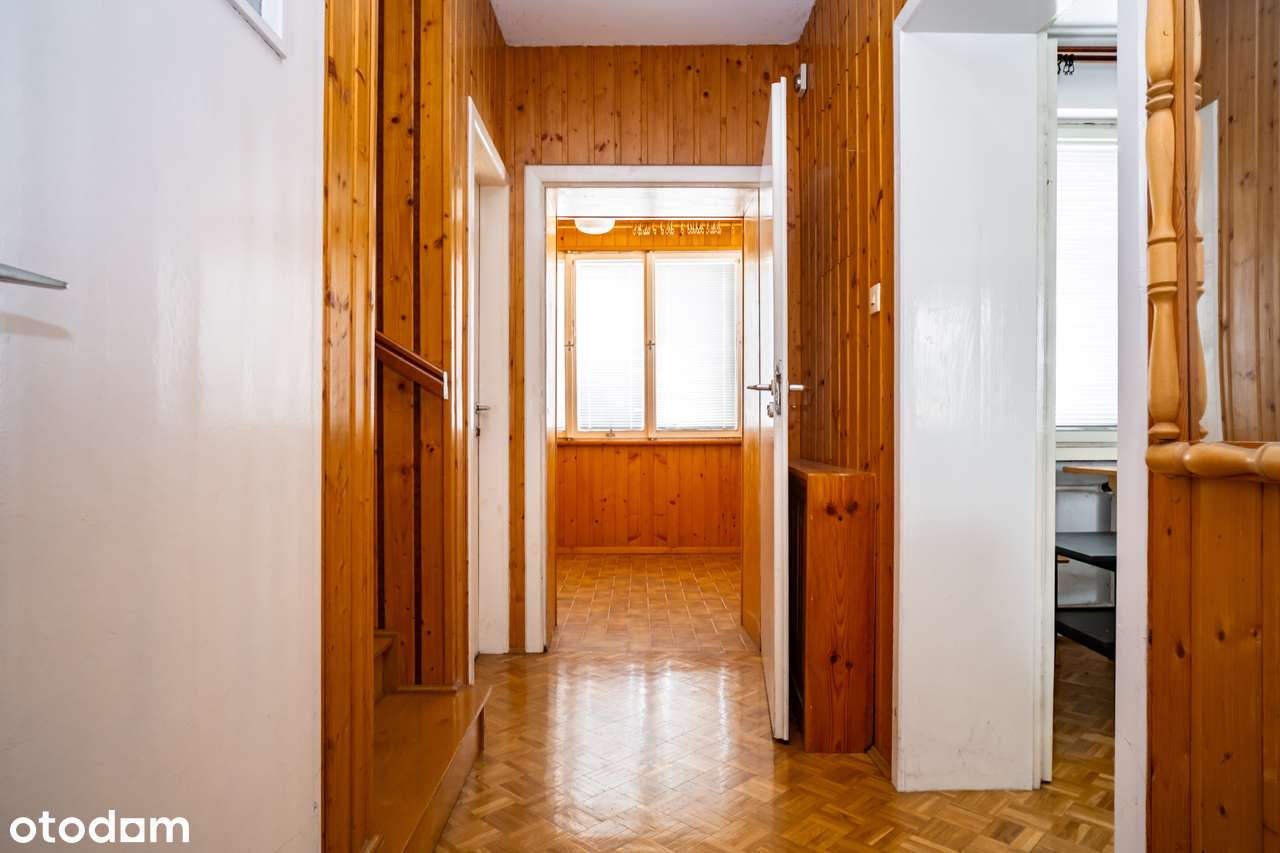 Przestronny dom wolnostojący o powierzchni 180 m² w Orzechowie-13