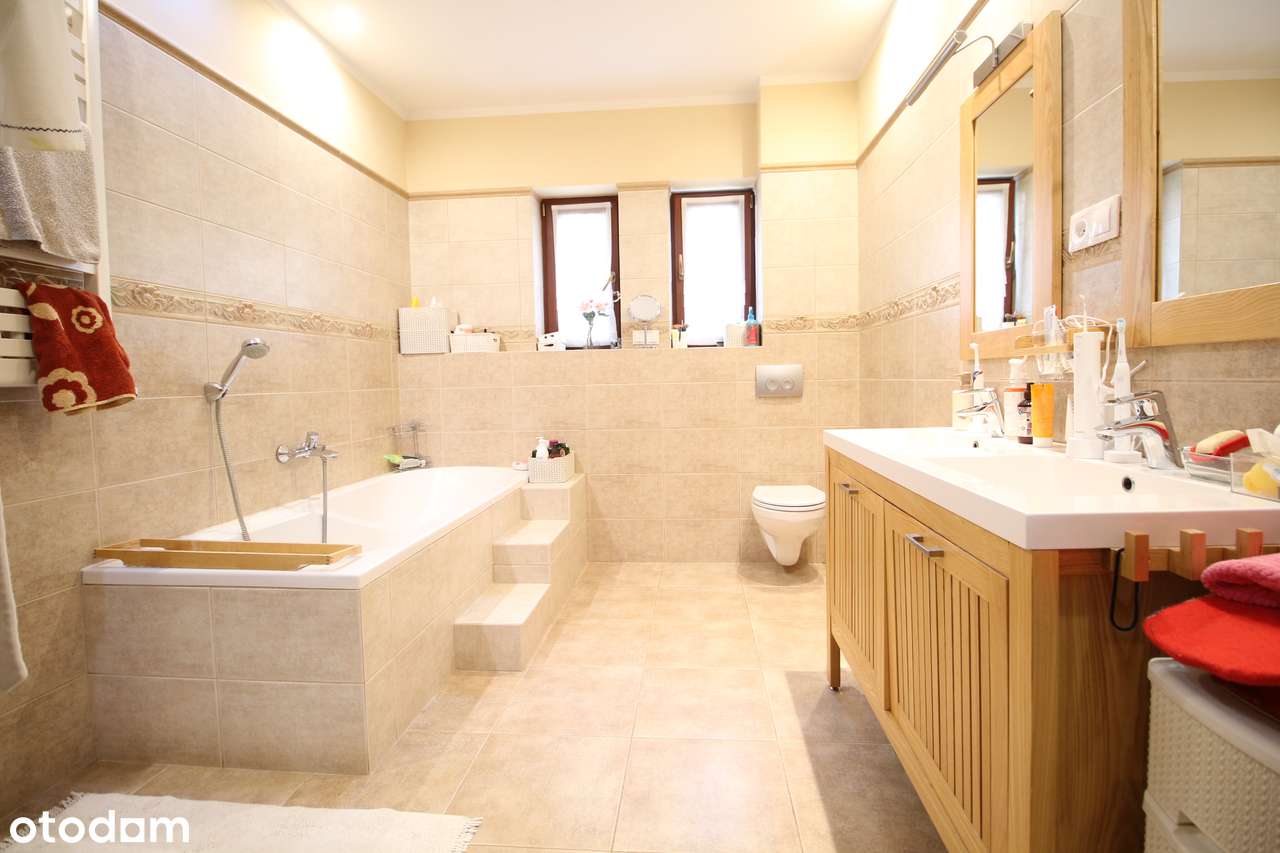 Strzeszyn Willa 400m2, nowoczesna i klasyczna.-13