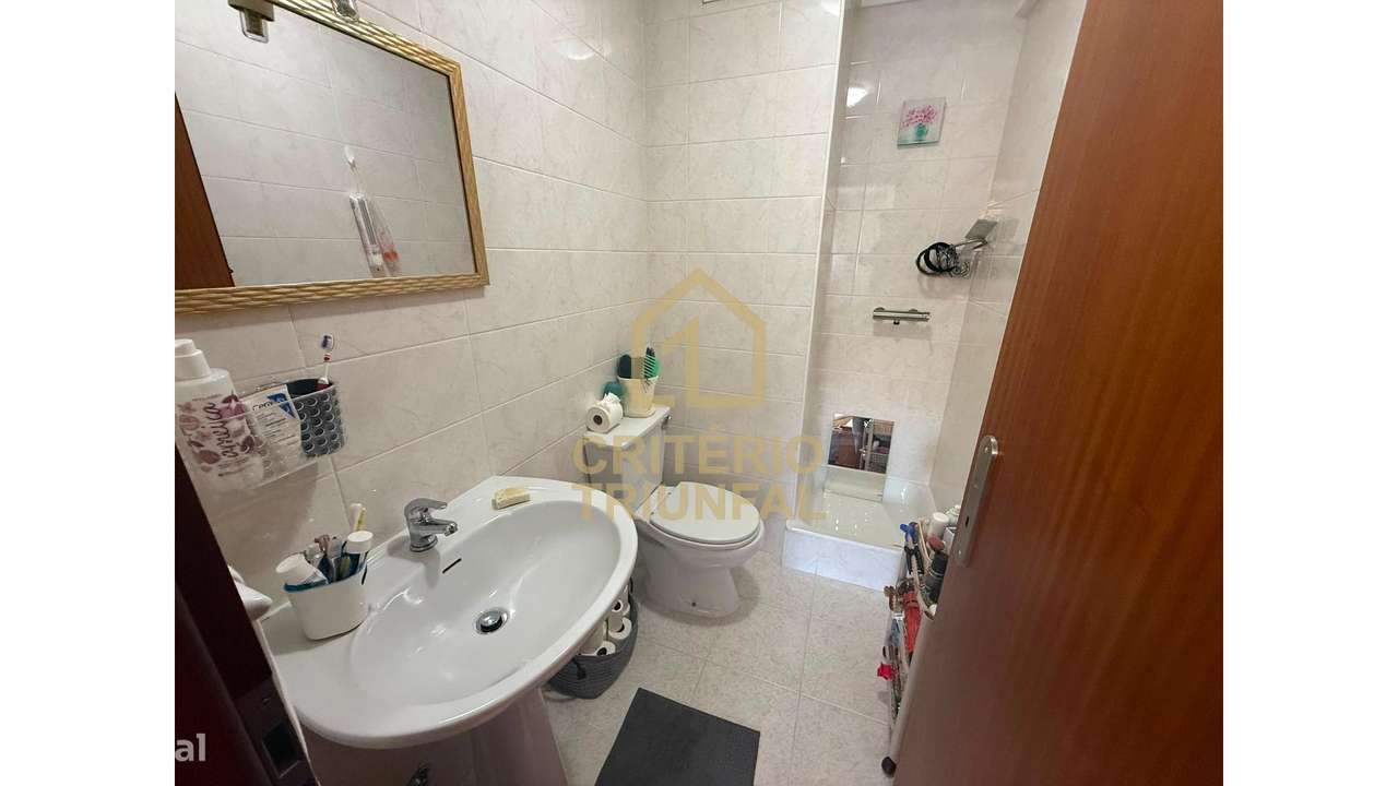 Apartamento T2 em Gandra, Paredes-8