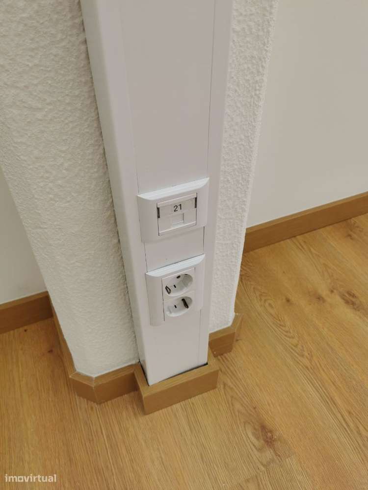 Sala de Escritórios 6104, em Setúbal de 101m2 - 8€/m2 - Grande imagem: 3/13