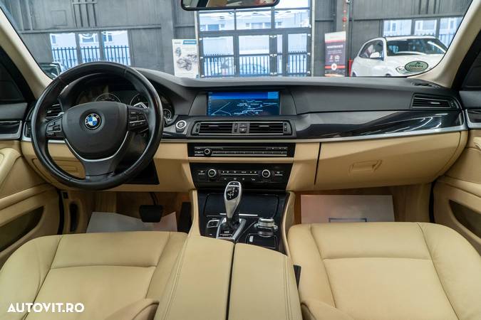 BMW Seria 5 520d Aut. - 27