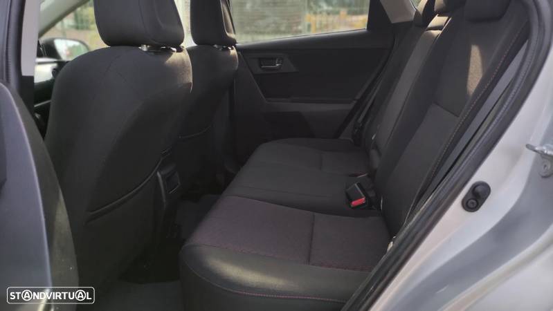Toyota Auris Touring Sports 1.4 D-4D Comfort+Pack Sport - 18