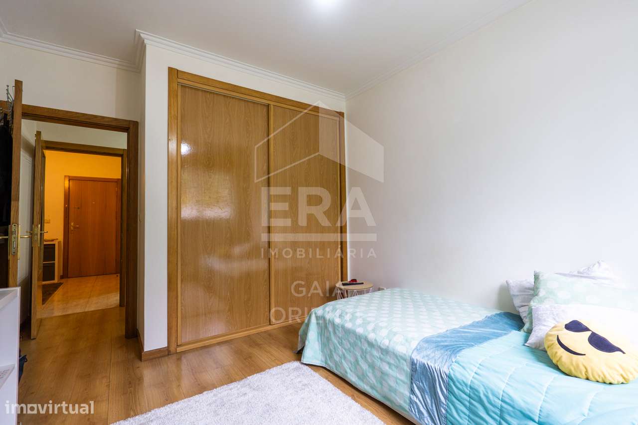 Apartamento T2+1 com Garagem em Grijó-28