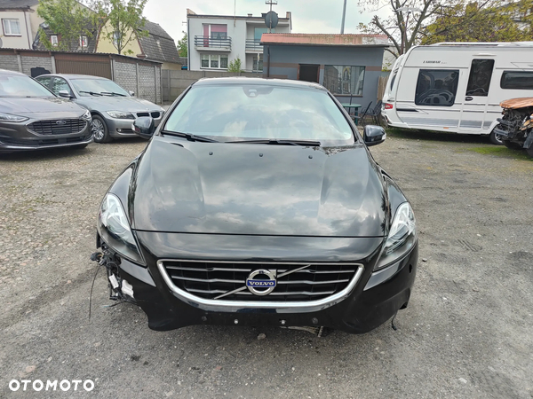 Volvo V40 D2 You - 8