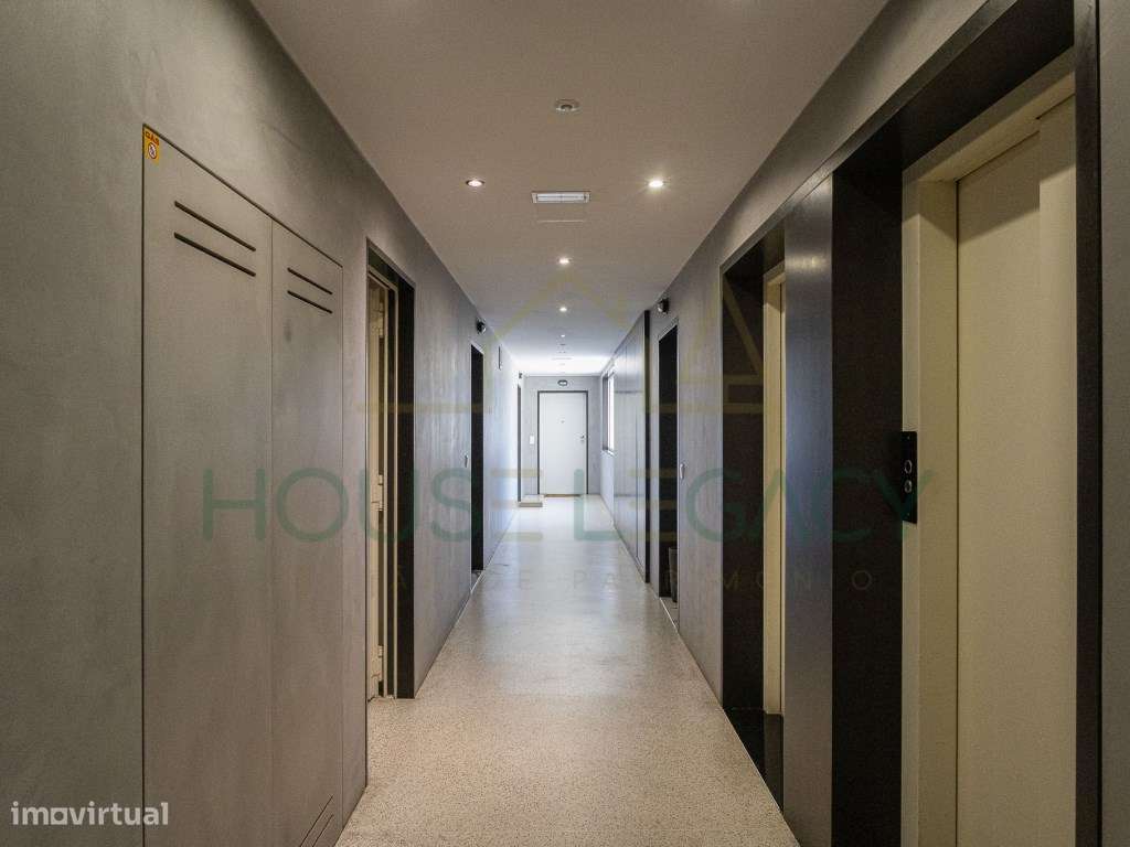 Apartamento T2 em frente ao Hospital São João-28