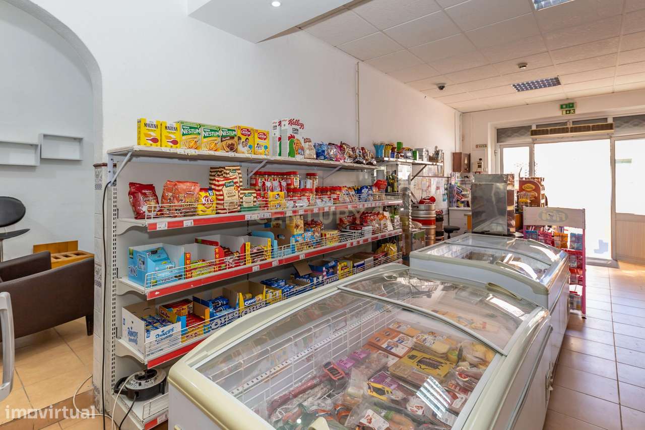 Excelente Oportunidade de Trespasse — Mini Mercado em Pleno Funcionam - Grande imagem: 4/31