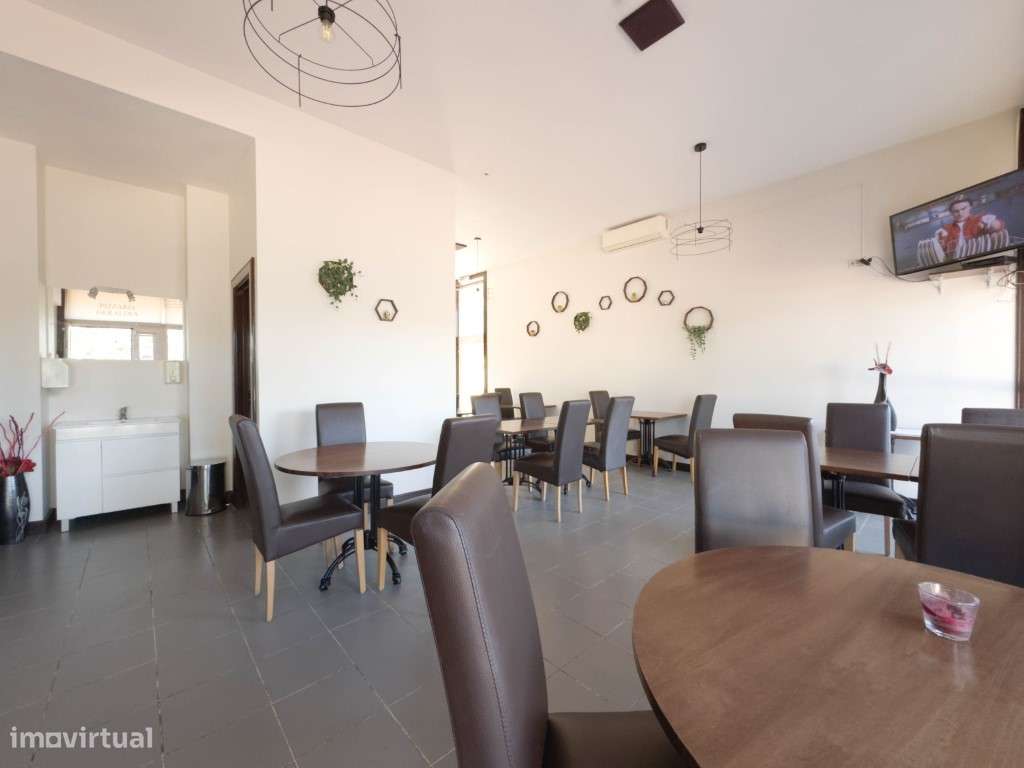 Loja com piscina e terraço, em Amarante. - Grande imagem: 2/18