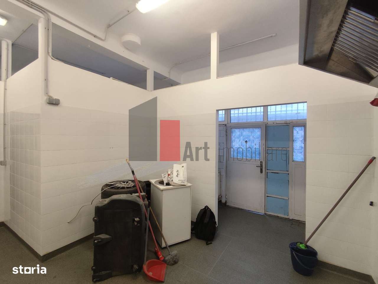 Spatiu comercial de inchiriat (bucatarie, catering, restaurant) in zon - Imagine principală: 1/16