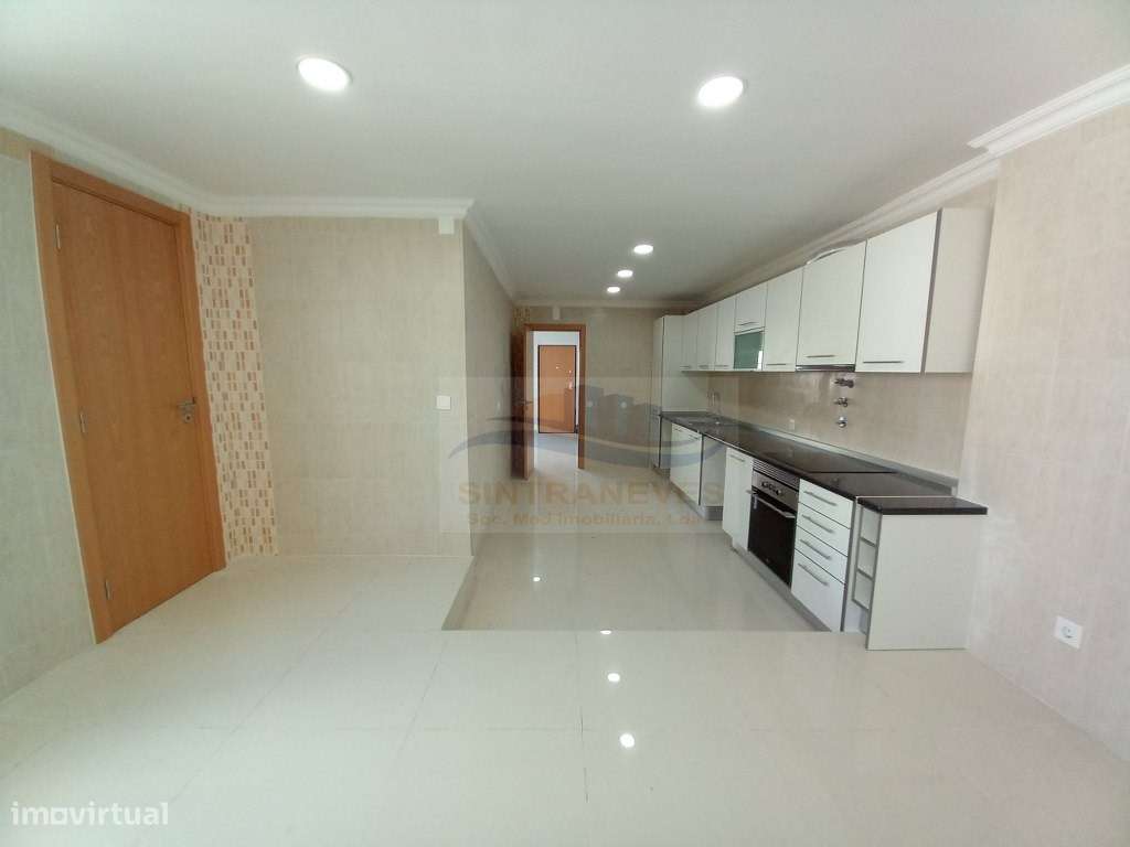 Moradia T3+T3 totalmente remodelada, com terraço, 4 casas de banho,...-14