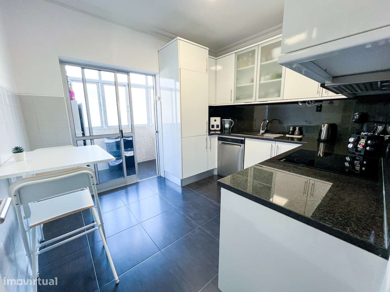 Arrenda-se: Apartamento T3 c/ garagem e arrumos - Canidelo - Grande imagem: 4/19