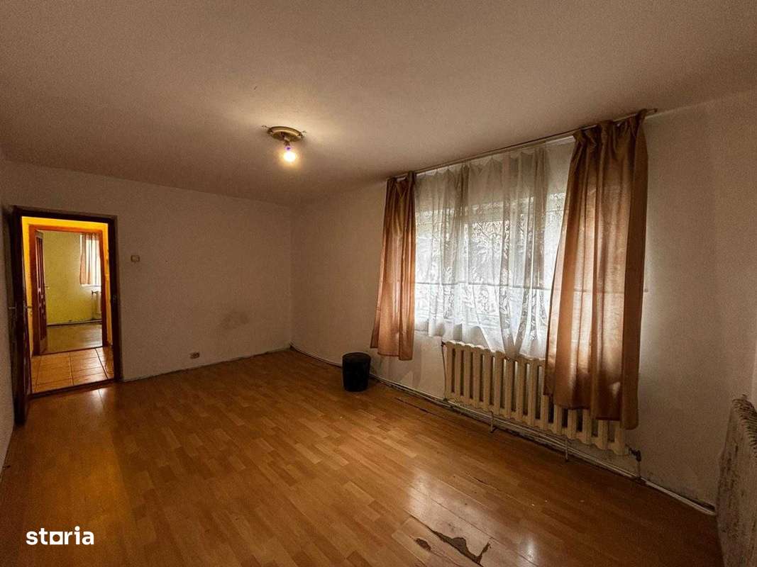 cv 165 Al.Dobrogei, apartament 2 camere decomandat, etaj I-0